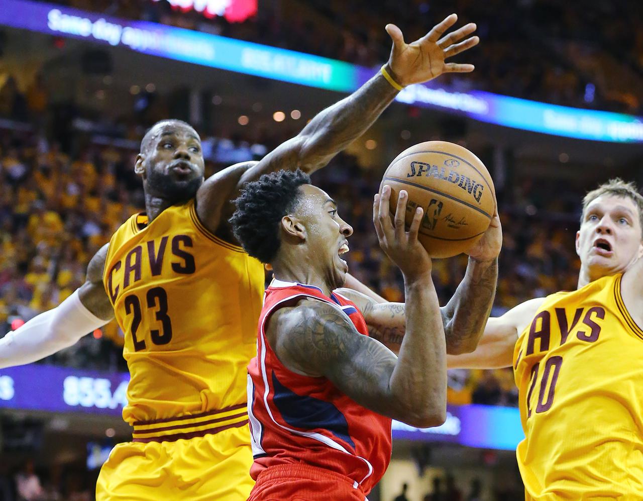 老鹰狂砍詹姆斯分，冲击季后赛迎来新赛季高光！-多米体育官网登录